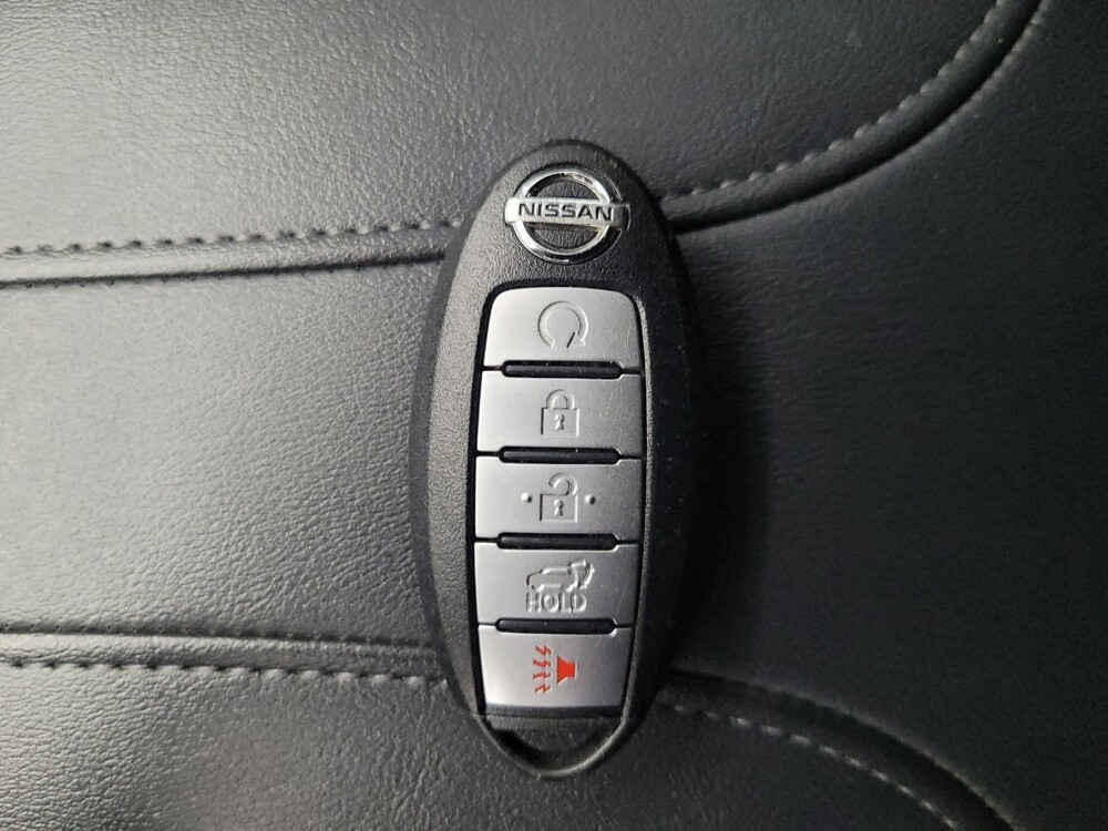 2018 Nissan Rogue in Huntsville, AL 35816 - 18120630 32