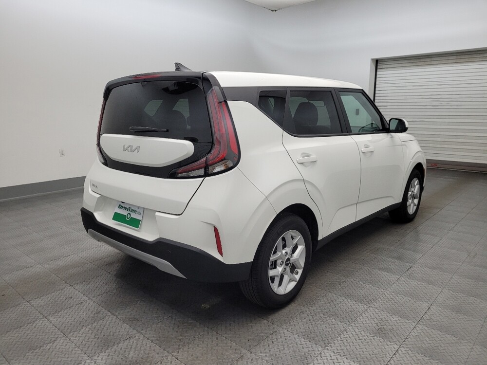 2025 Kia Soul in Tucson, AZ 85705 - 18120632 9