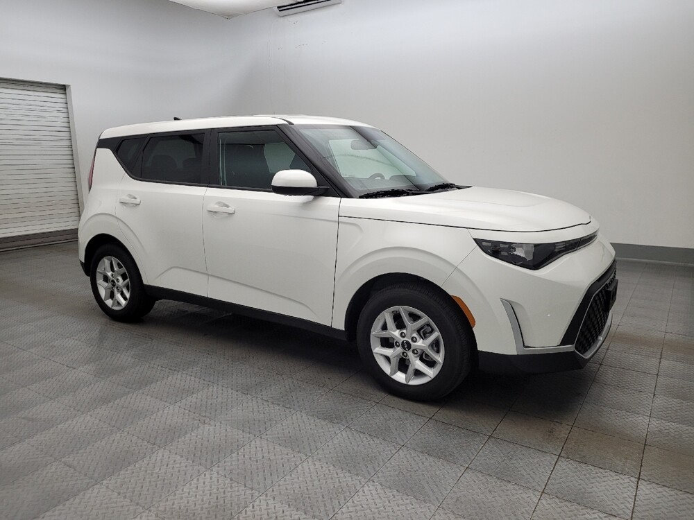 2025 Kia Soul in Tucson, AZ 85705 - 18120632 11