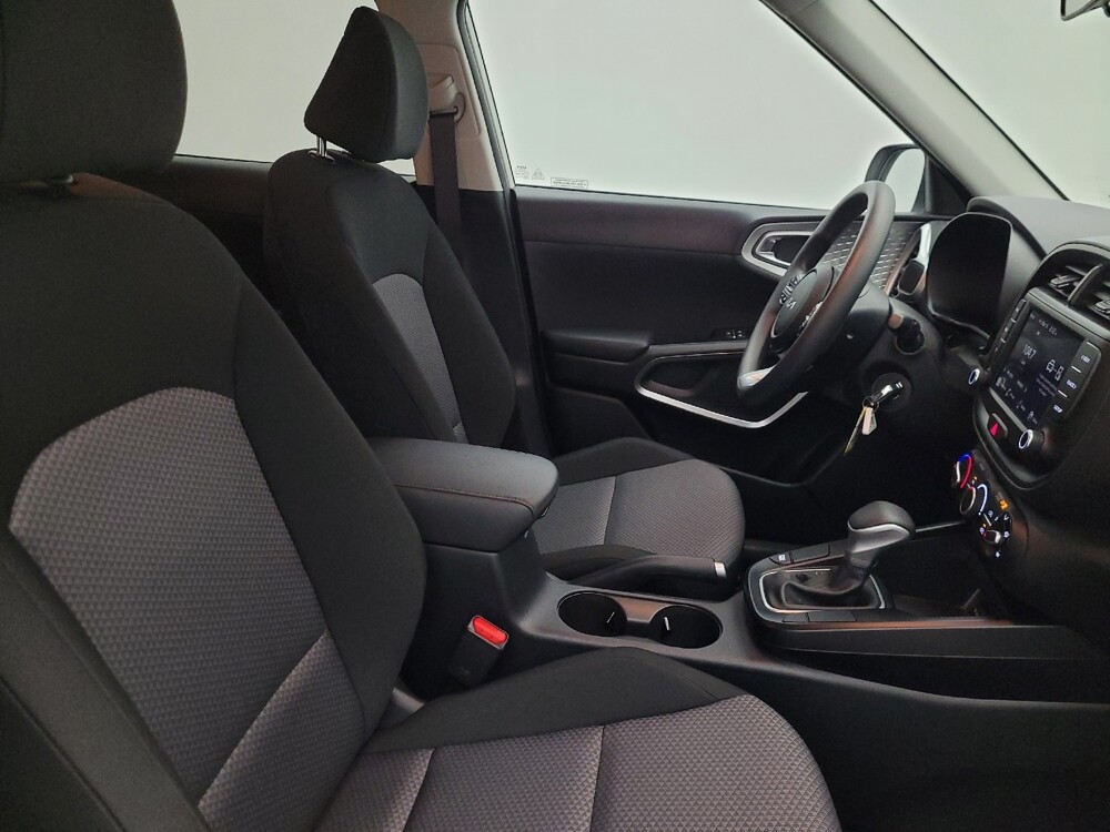 2025 Kia Soul in Tucson, AZ 85705 - 18120632 21