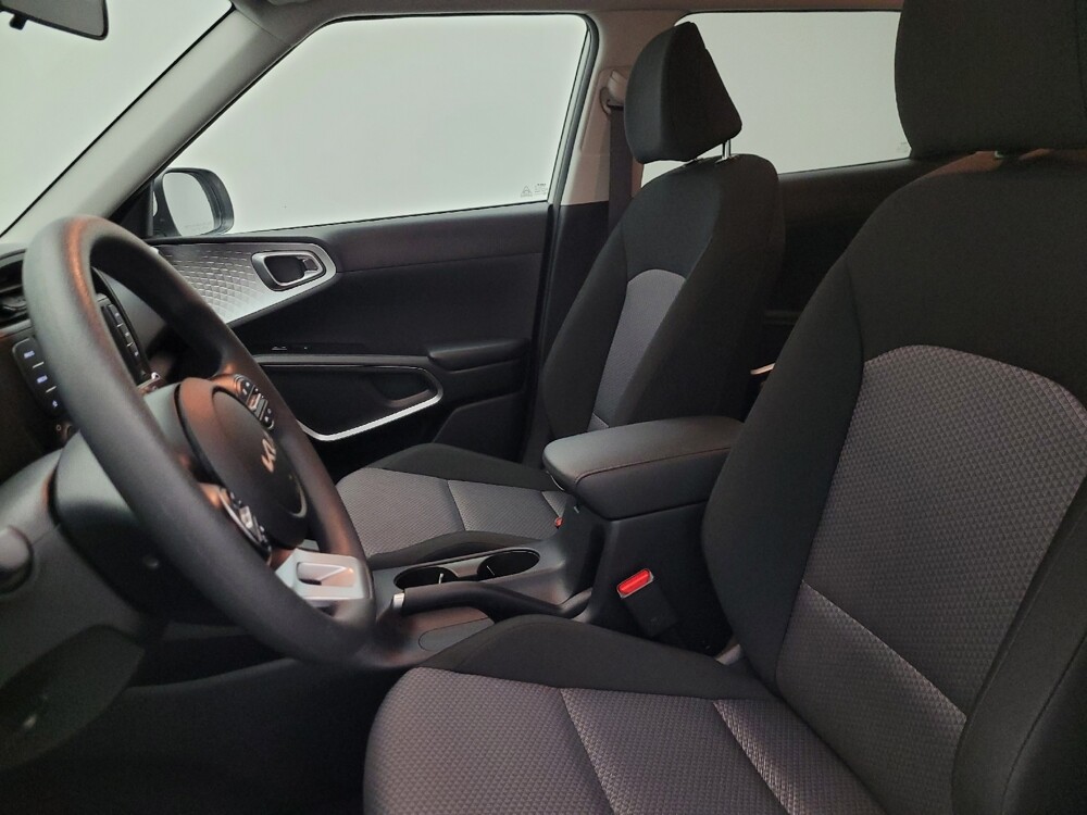 2025 Kia Soul in Tucson, AZ 85705 - 18120632 17