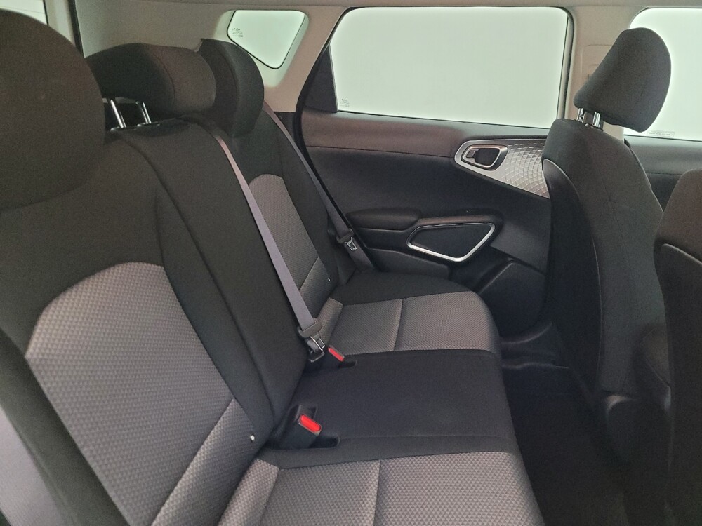 2025 Kia Soul in Tucson, AZ 85705 - 18120632 19