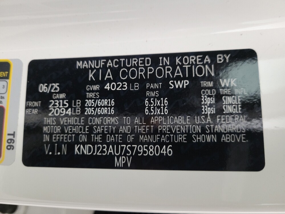 2025 Kia Soul in Tucson, AZ 85705 - 18120632 33