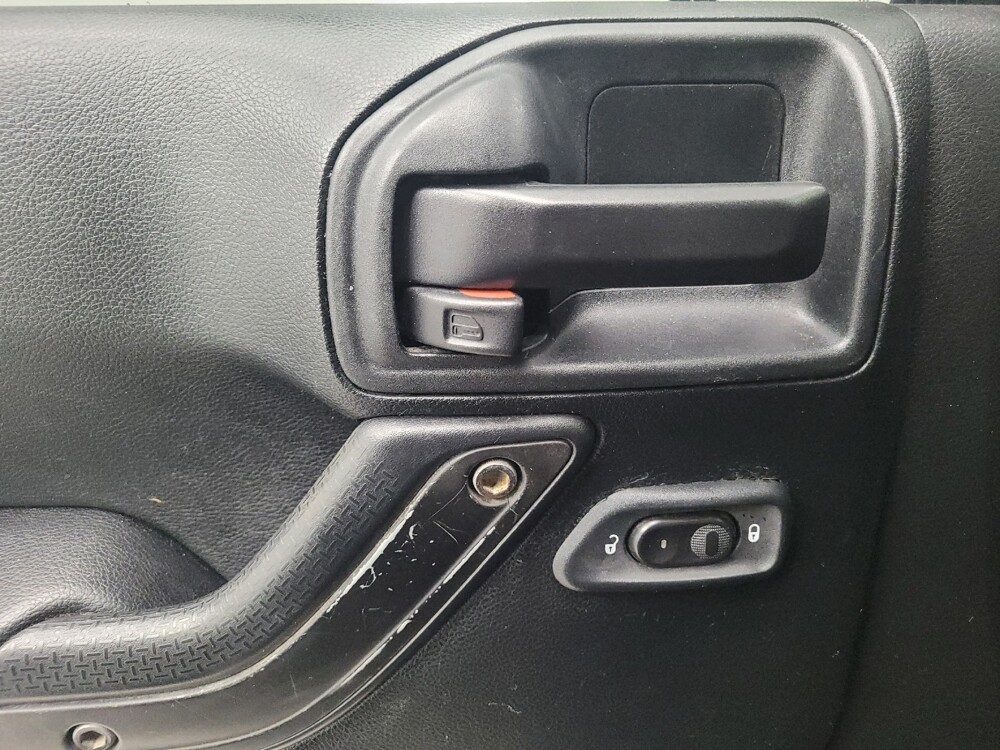 2017 Jeep Wrangler in Memphis, TN 38115 - 18120637 27