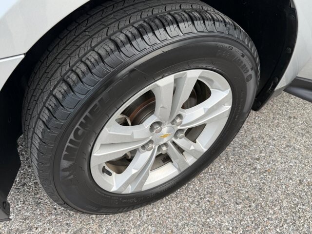 2014 Chevrolet Equinox in Baltimore, MD 21225 - 18120658 9