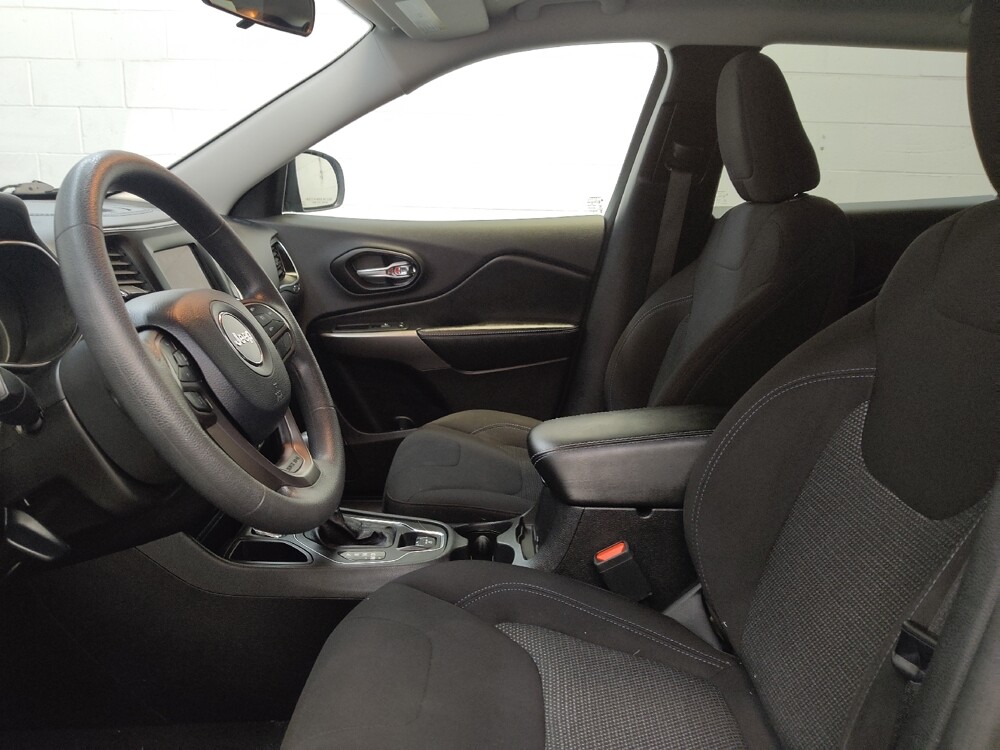 2020 Jeep Cherokee in Fairfield, OH 45014 - 18120662 17