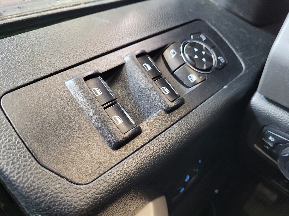 2017 Ford F150 in Lexington, KY 40509 - 18120670 27