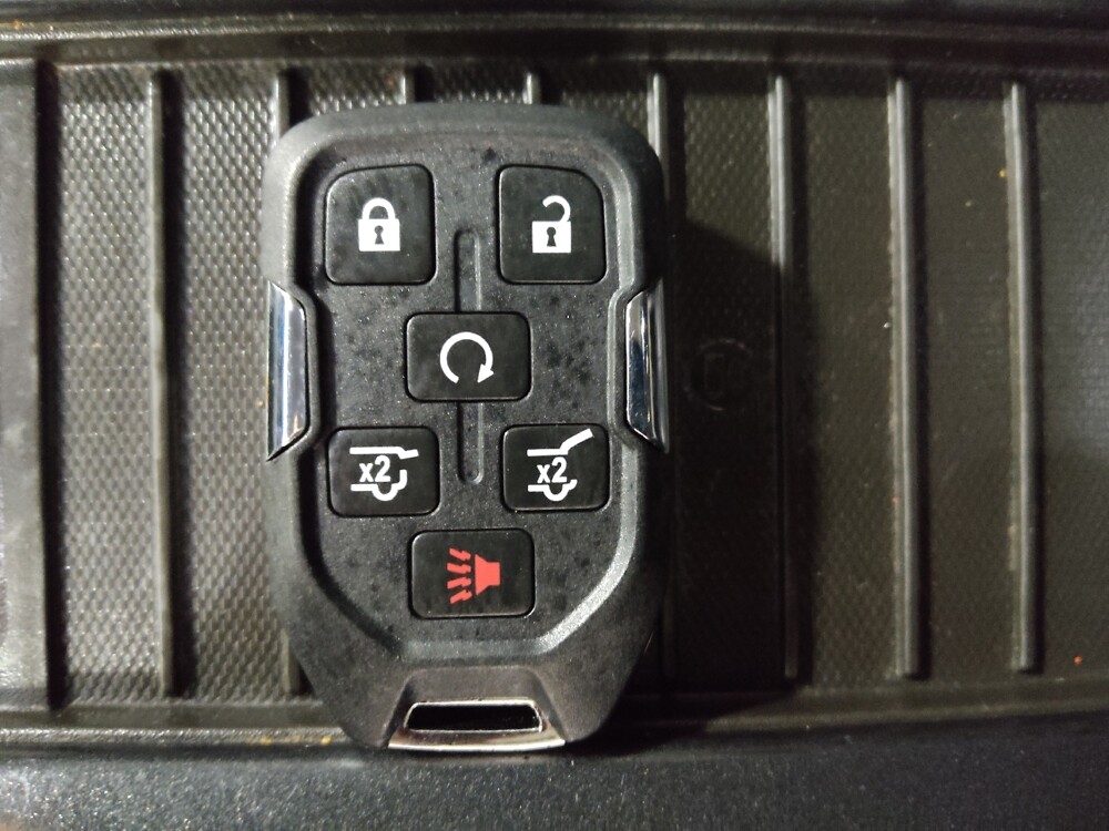 2018 Chevrolet Tahoe in Columbus, OH 43231 - 18120671 32