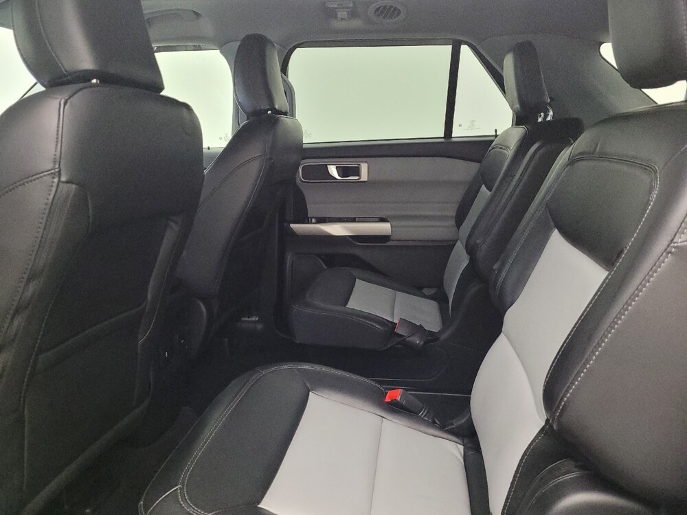2022 Ford Explorer in Toledo, OH 43617 - 18120672 18