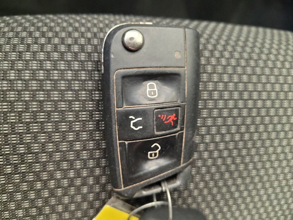 2019 Volkswagen Jetta in Fairfield, OH 45014 - 18120673 32