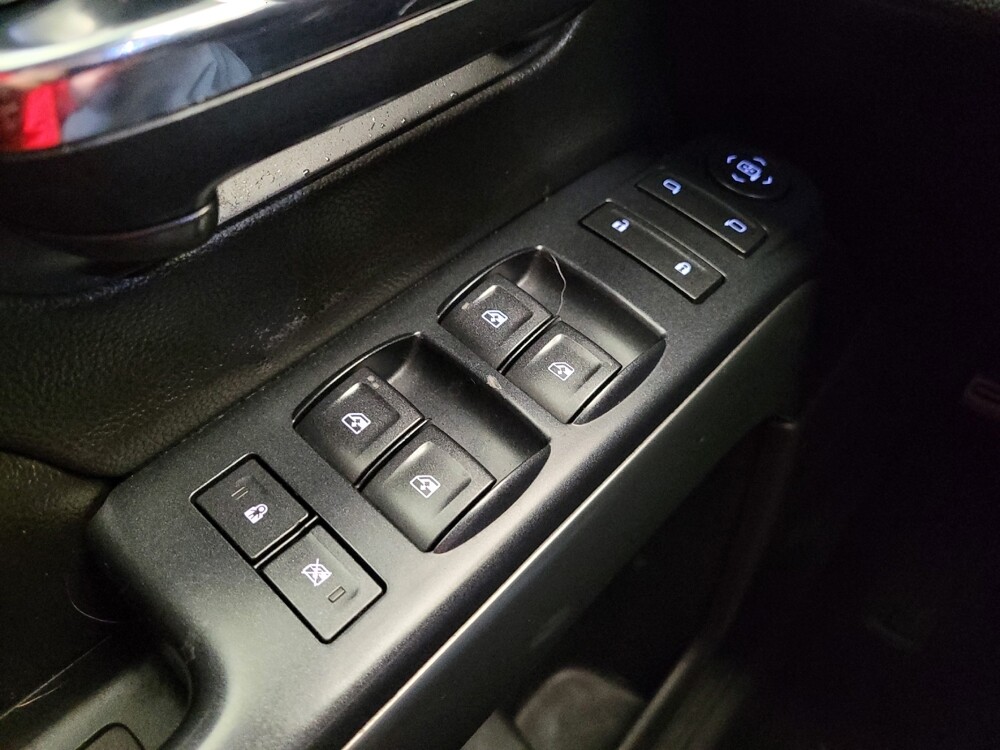 2017 Chevrolet Silverado 1500 in Cincinnati, OH 45255 - 18120674 27