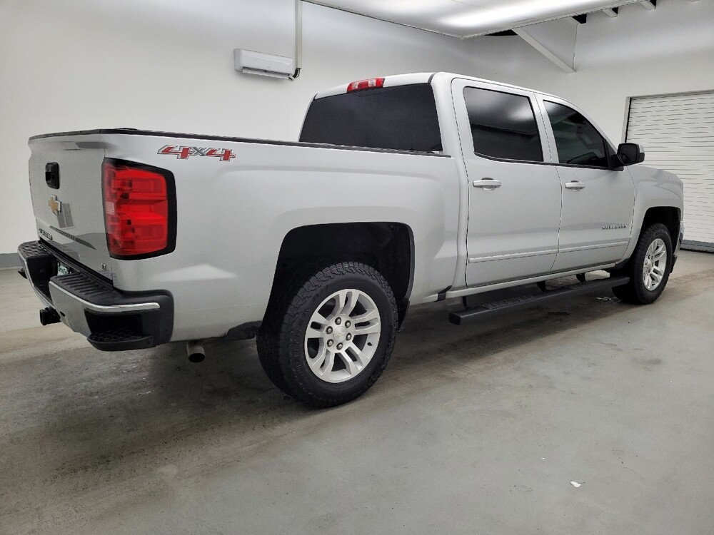 2017 Chevrolet Silverado 1500 in Cincinnati, OH 45255 - 18120674 10