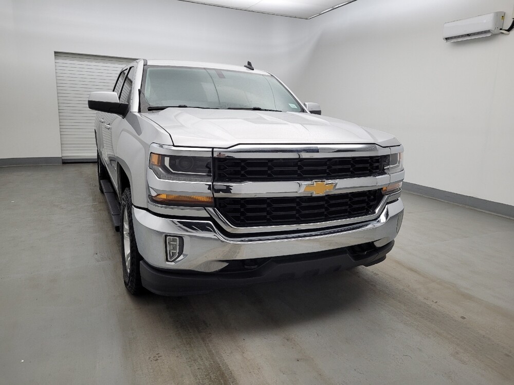 2017 Chevrolet Silverado 1500 in Cincinnati, OH 45255 - 18120674 14