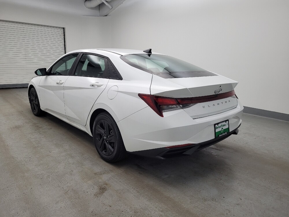 2021 Hyundai Elantra in Maple Heights, OH 44137 - 18120675 5