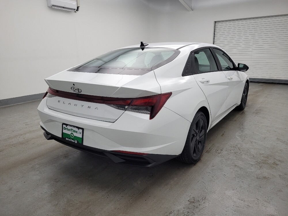 2021 Hyundai Elantra in Maple Heights, OH 44137 - 18120675 9