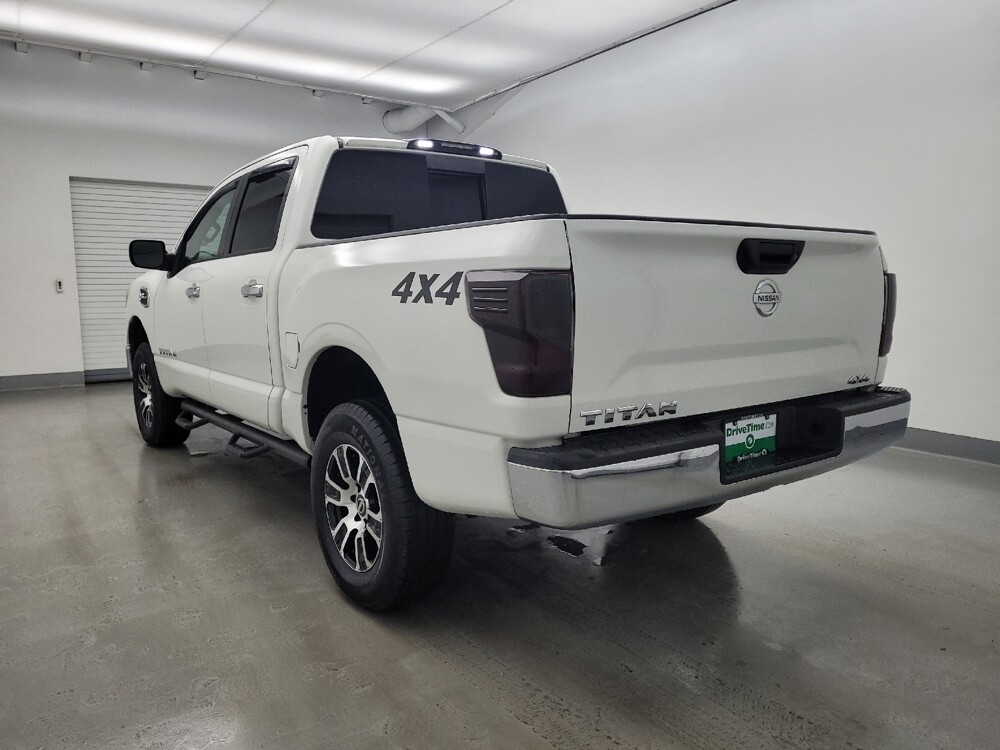 2017 Nissan Titan in Miamisburg, OH 45342 - 18120680 5