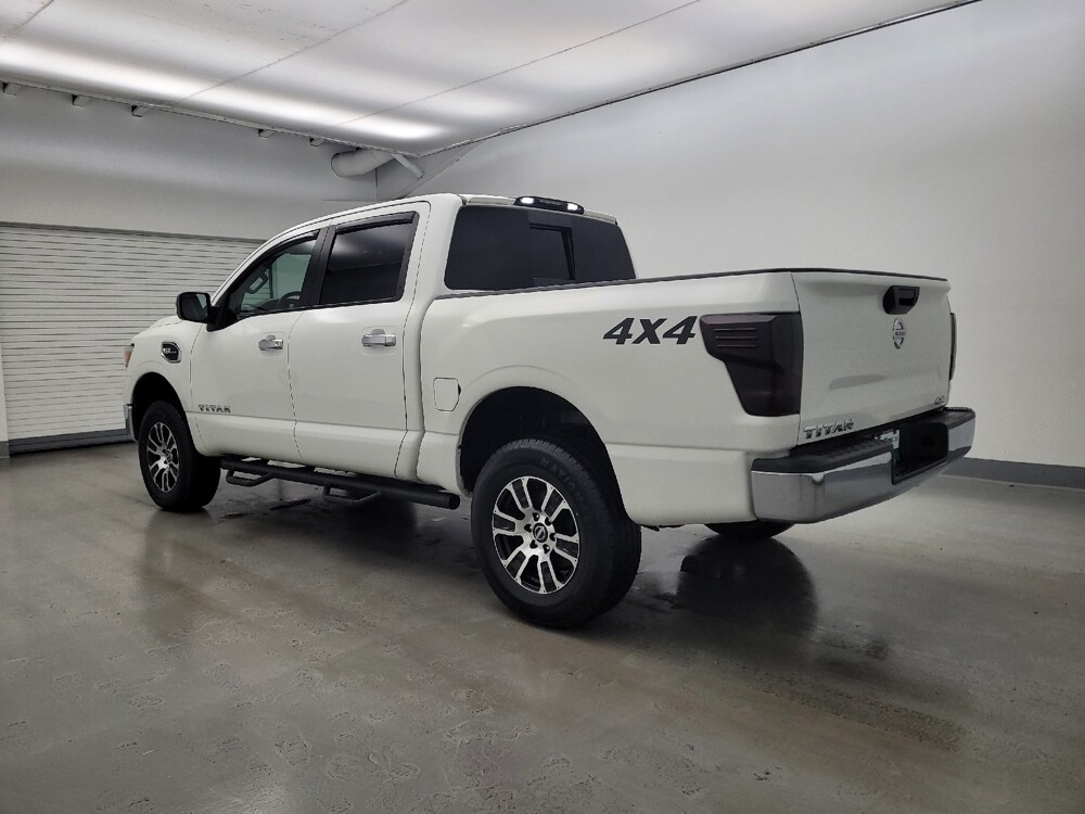 2017 Nissan Titan in Miamisburg, OH 45342 - 18120680 3