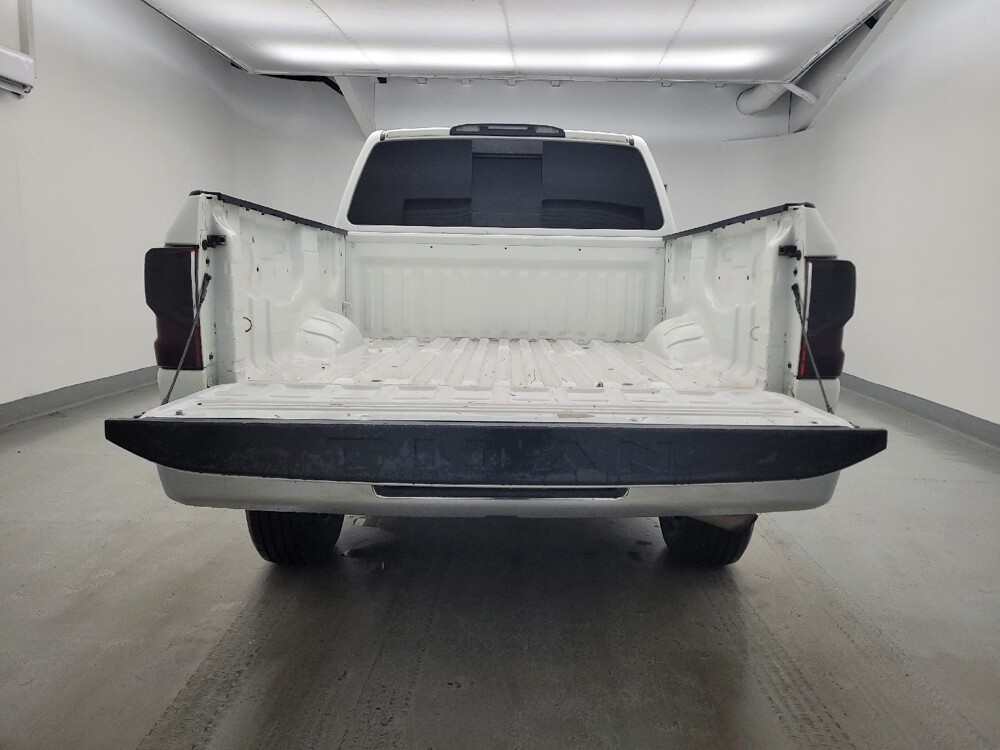 2017 Nissan Titan in Miamisburg, OH 45342 - 18120680 29