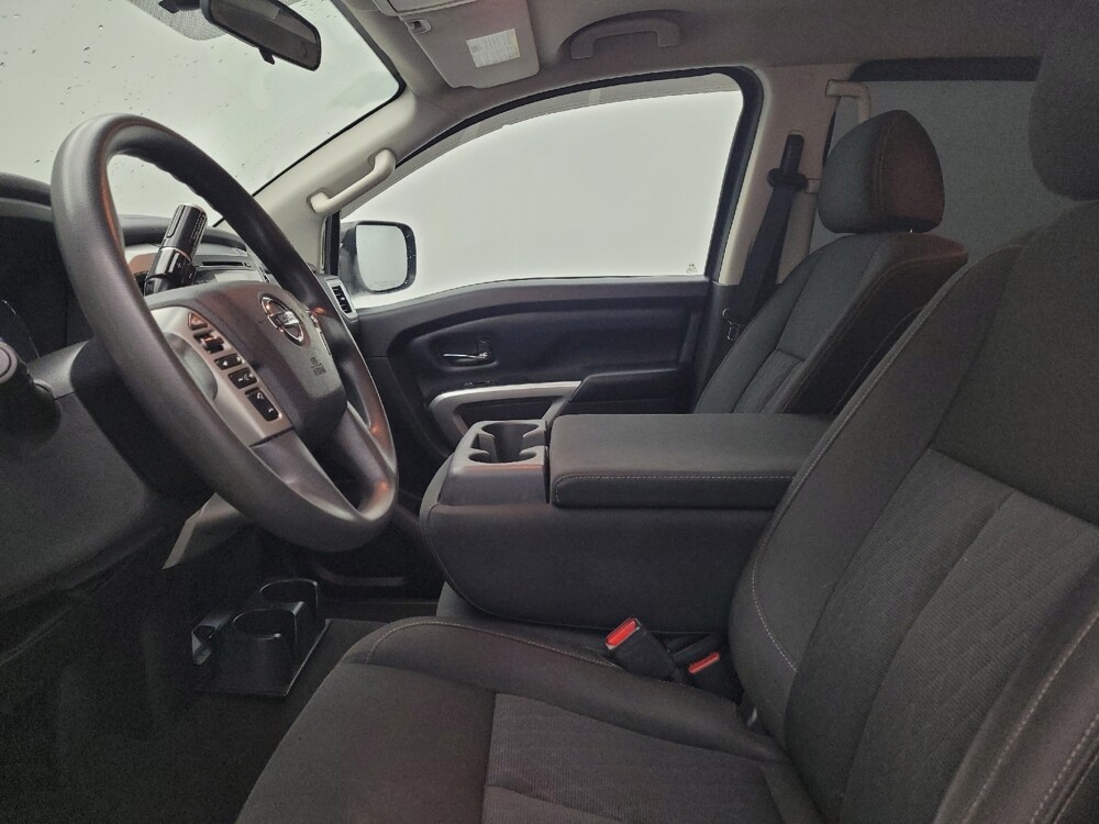 2017 Nissan Titan in Miamisburg, OH 45342 - 18120680 17