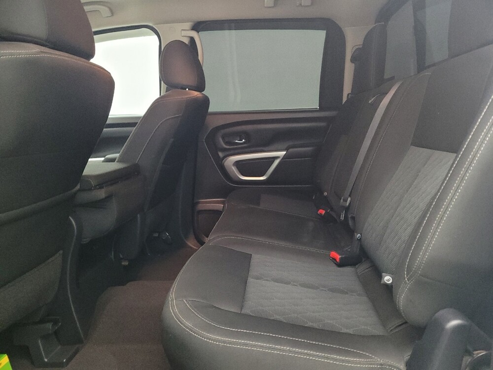 2017 Nissan Titan in Miamisburg, OH 45342 - 18120680 18