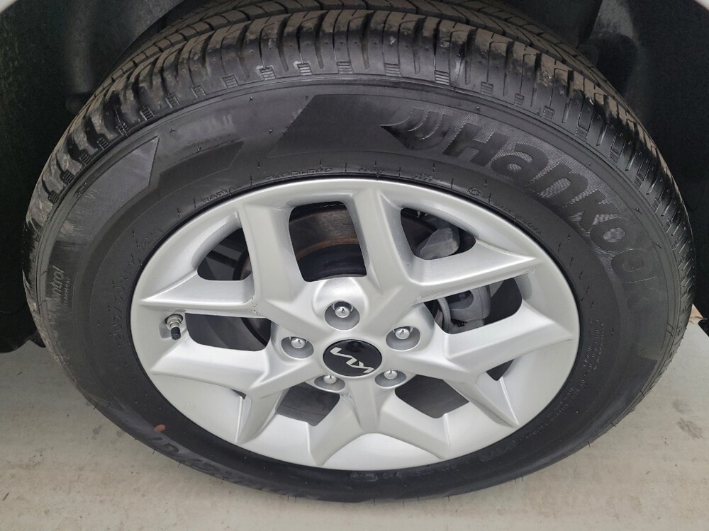 2025 Kia Soul in Cincinnati, OH 45255 - 18120684 31