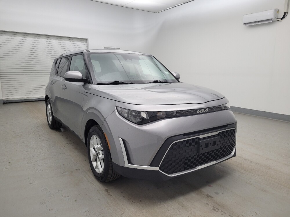 2025 Kia Soul in Cincinnati, OH 45255 - 18120684 13