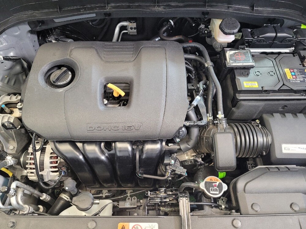 2025 Kia Soul in Cincinnati, OH 45255 - 18120684 30