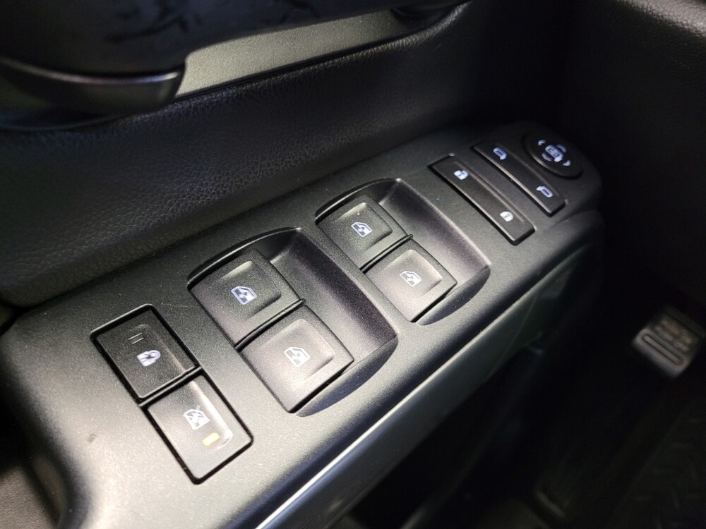 2014 Chevrolet Silverado 1500 in Cincinnati, OH 45255 - 18120685 27