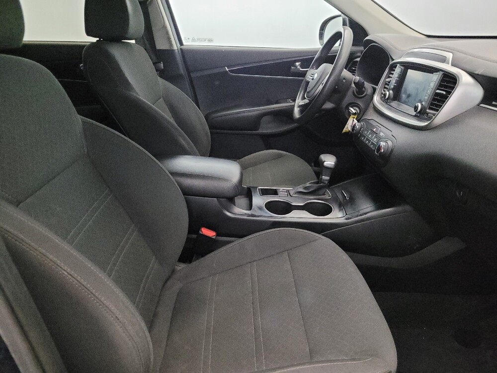 2020 Kia Sorento in Plymouth Meeting, PA 19462 - 18120695 21