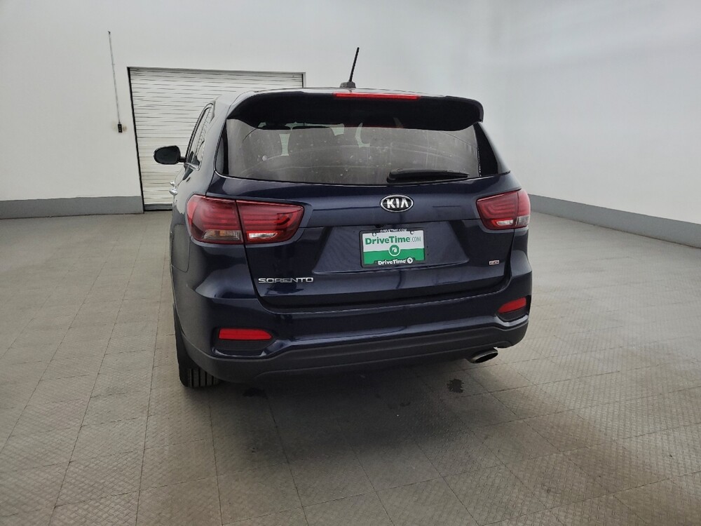 2020 Kia Sorento in Plymouth Meeting, PA 19462 - 18120695 6