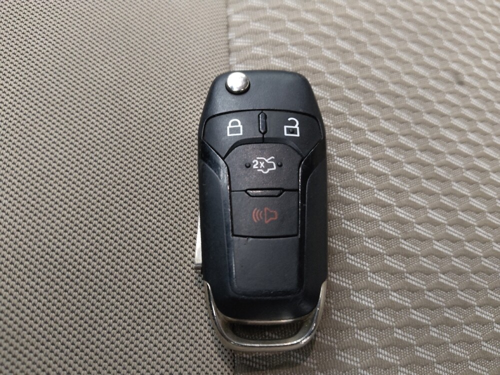 2020 Ford Explorer in Springfield, MO 65807 - 18120709 32