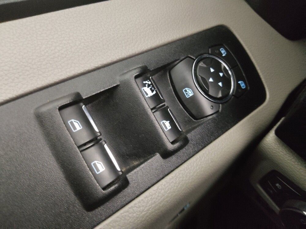 2018 Ford F150 in St. Louis, MO 63136 - 18120711 27