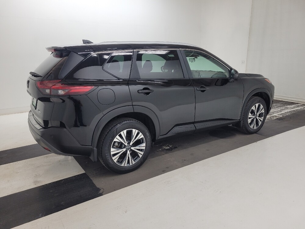 2022 Nissan Rogue in St. Louis, MO 63125 - 18120712 10