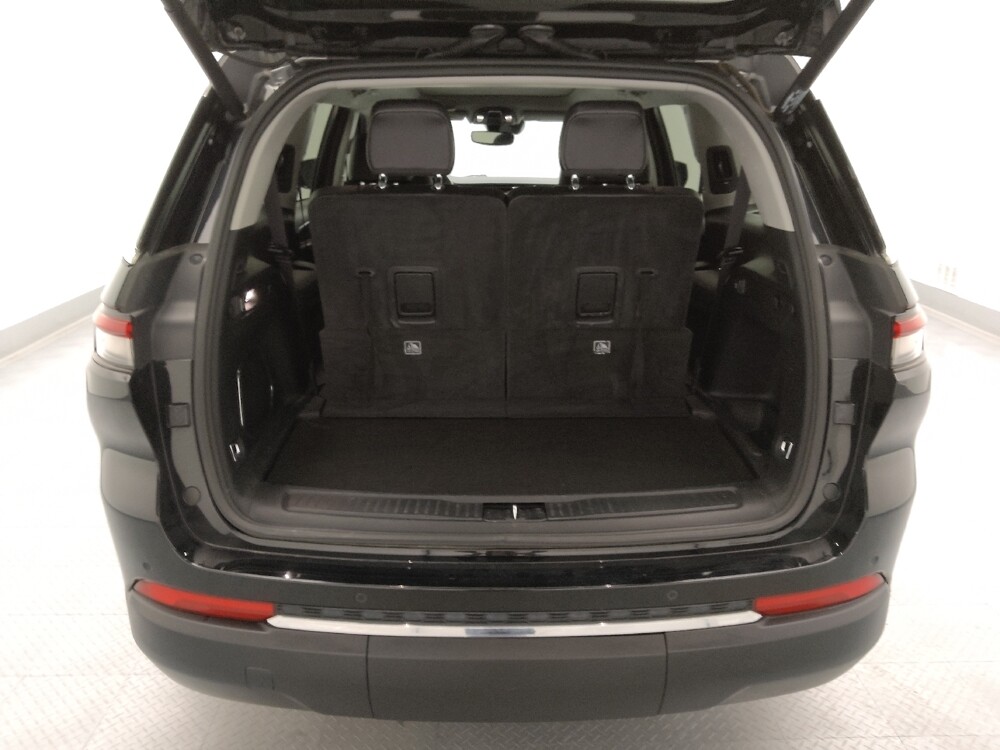 2021 Jeep Grand Cherokee L in Wichita, KS 67207 - 18120713 29