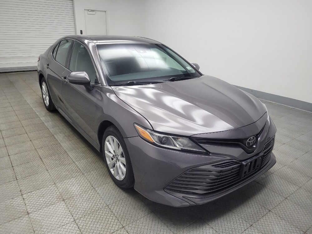 2018 Toyota Camry in Highland, IN 46322 - 18120724 13