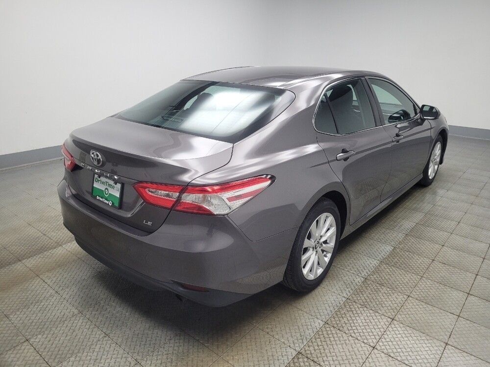 2018 Toyota Camry in Highland, IN 46322 - 18120724 9