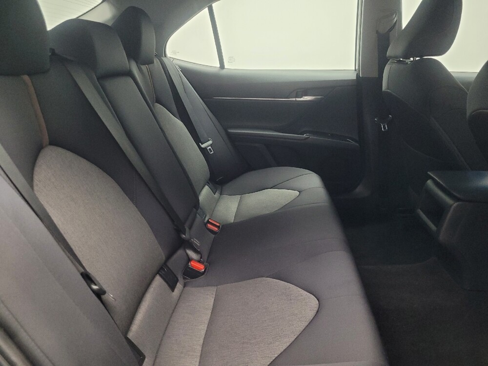 2018 Toyota Camry in Highland, IN 46322 - 18120724 19