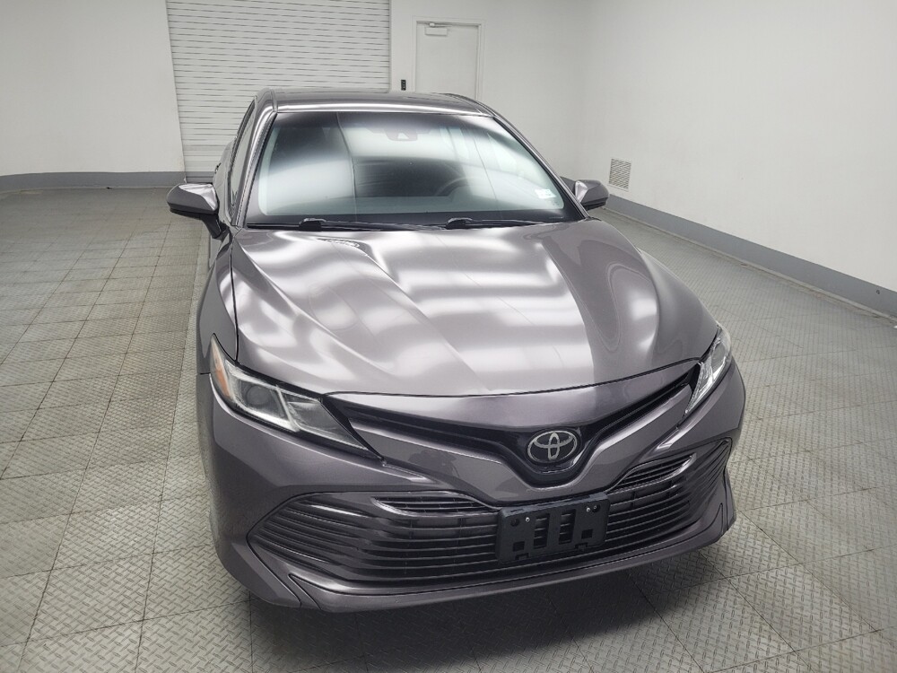 2018 Toyota Camry in Highland, IN 46322 - 18120724 14