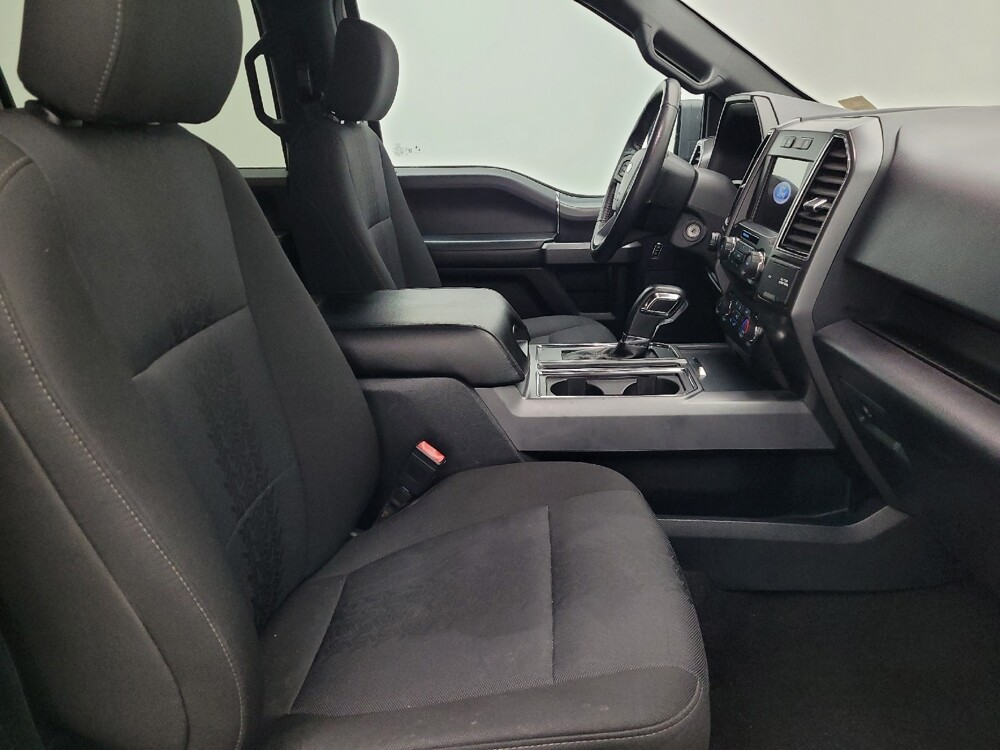 2020 Ford F150 in Orlando, FL 32808 - 18120726 21