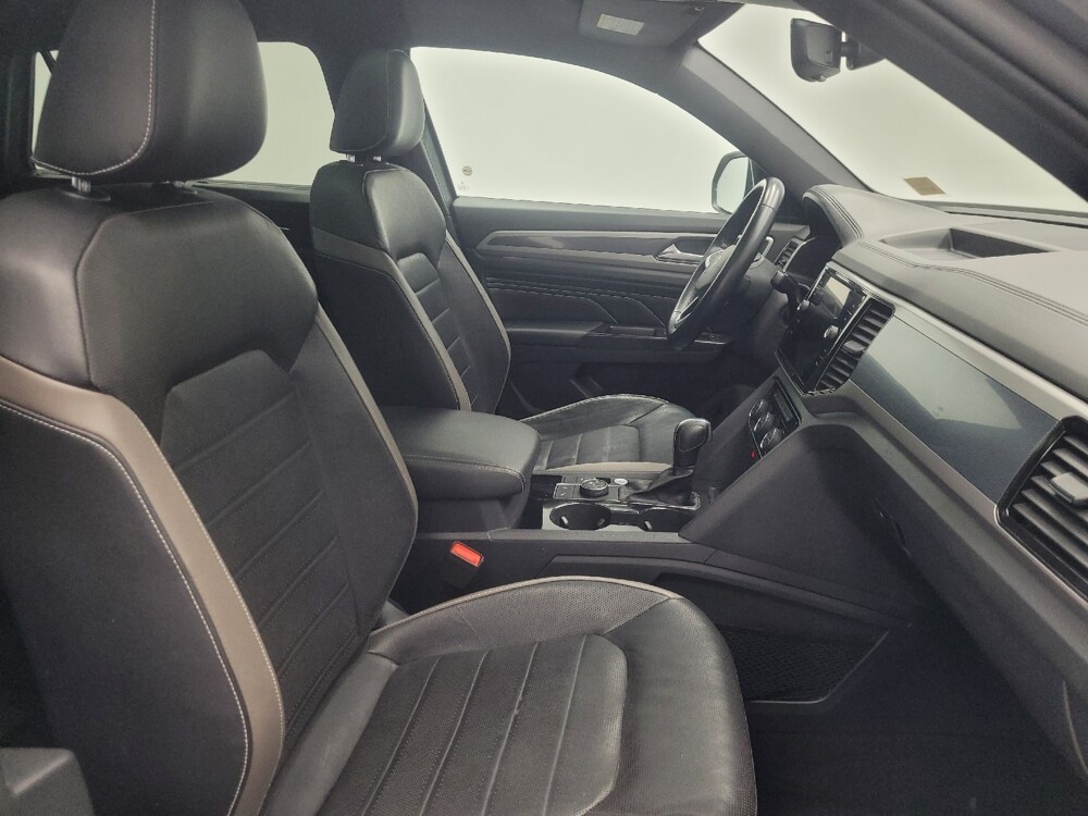 2020 Volkswagen Atlas in Ft Wayne, IN 46805 - 18120732 21