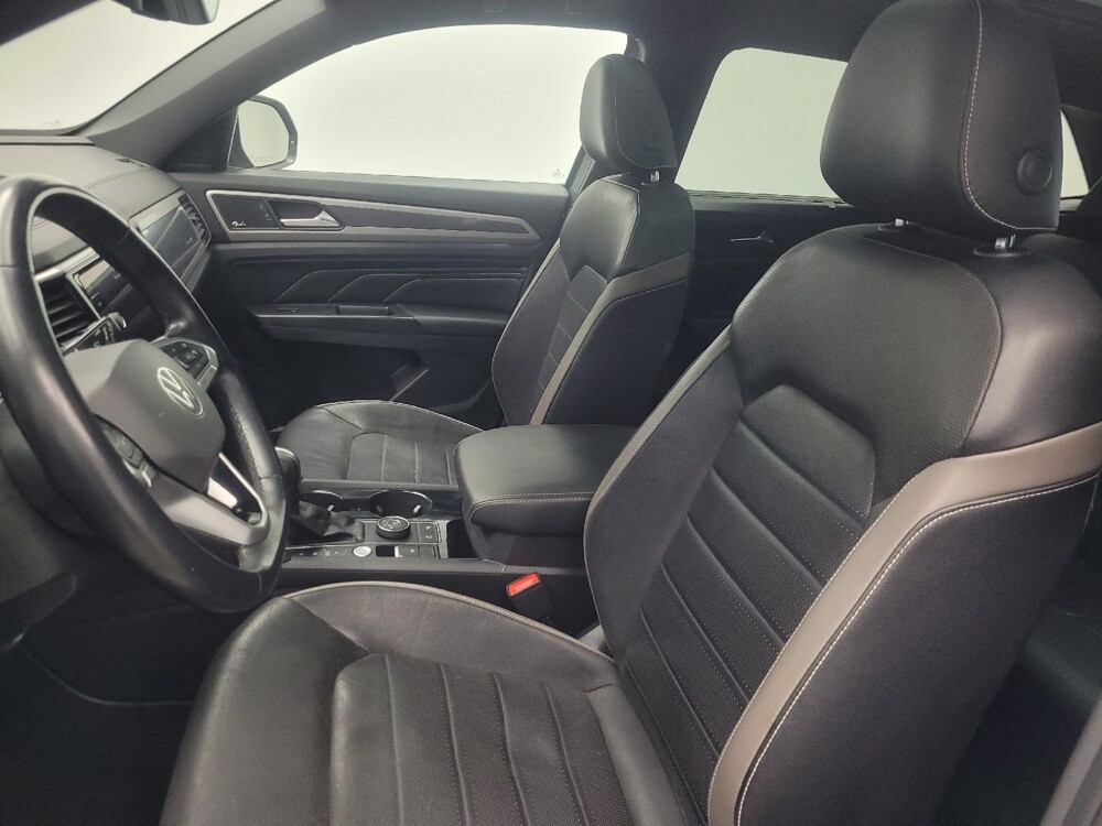 2020 Volkswagen Atlas in Ft Wayne, IN 46805 - 18120732 17