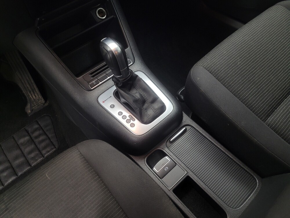 2015 Volkswagen Tiguan in Indianapolis, IN 46222 - 18120733 26