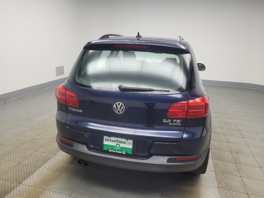 2015 Volkswagen Tiguan in Indianapolis, IN 46222 - 18120733 7