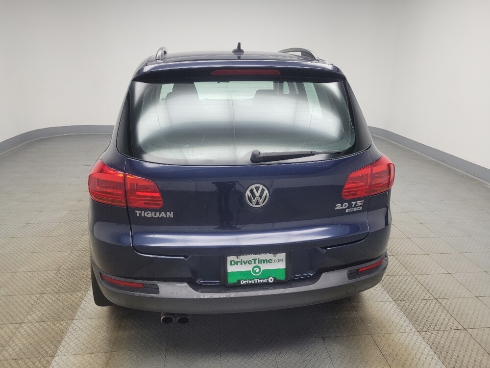 2015 Volkswagen Tiguan in Indianapolis, IN 46222 - 18120733 6