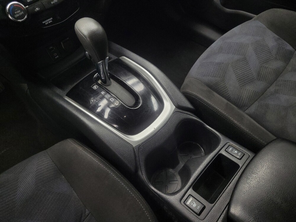 2015 Nissan Rogue in Indianapolis, IN 46219 - 18120735 26