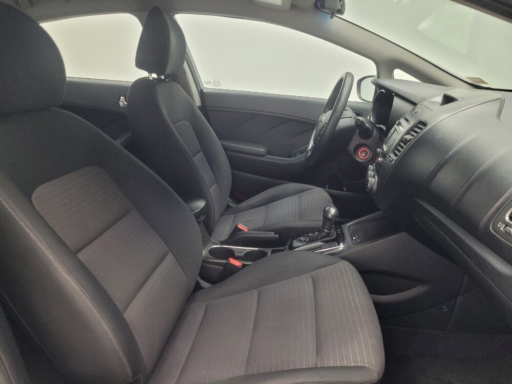 2017 Kia Forte in Indianapolis, IN 46219 - 18120736 21
