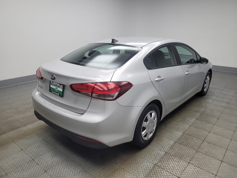 2017 Kia Forte in Indianapolis, IN 46219 - 18120736 9