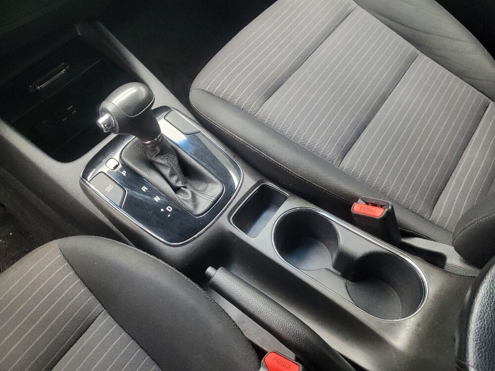 2017 Kia Forte in Indianapolis, IN 46219 - 18120736 26