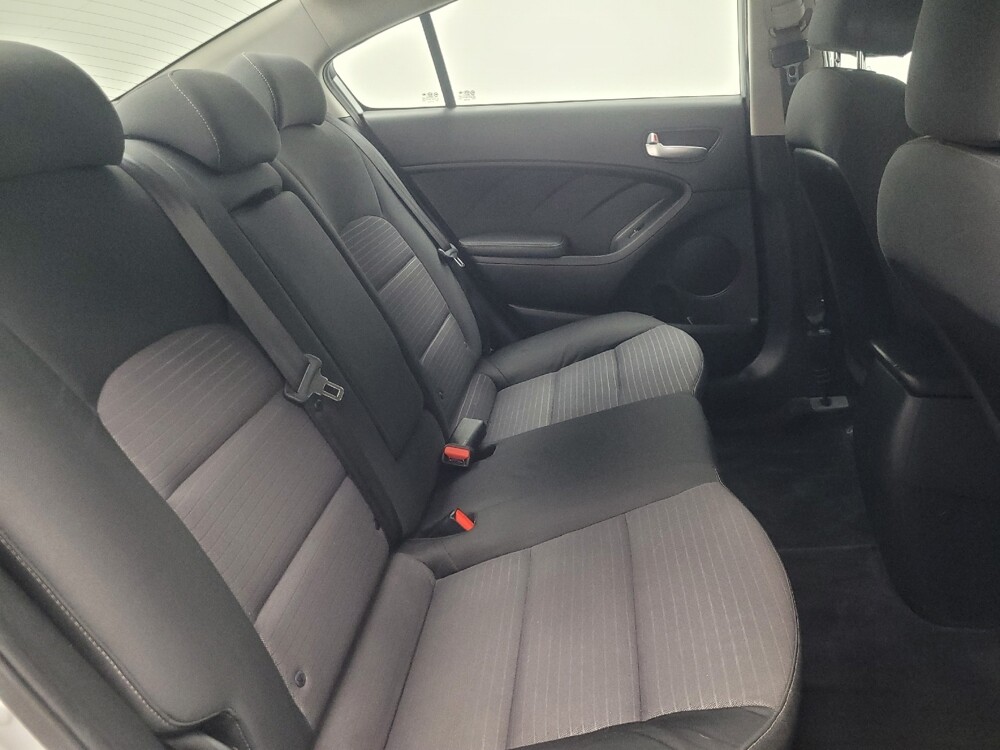 2017 Kia Forte in Indianapolis, IN 46219 - 18120736 19