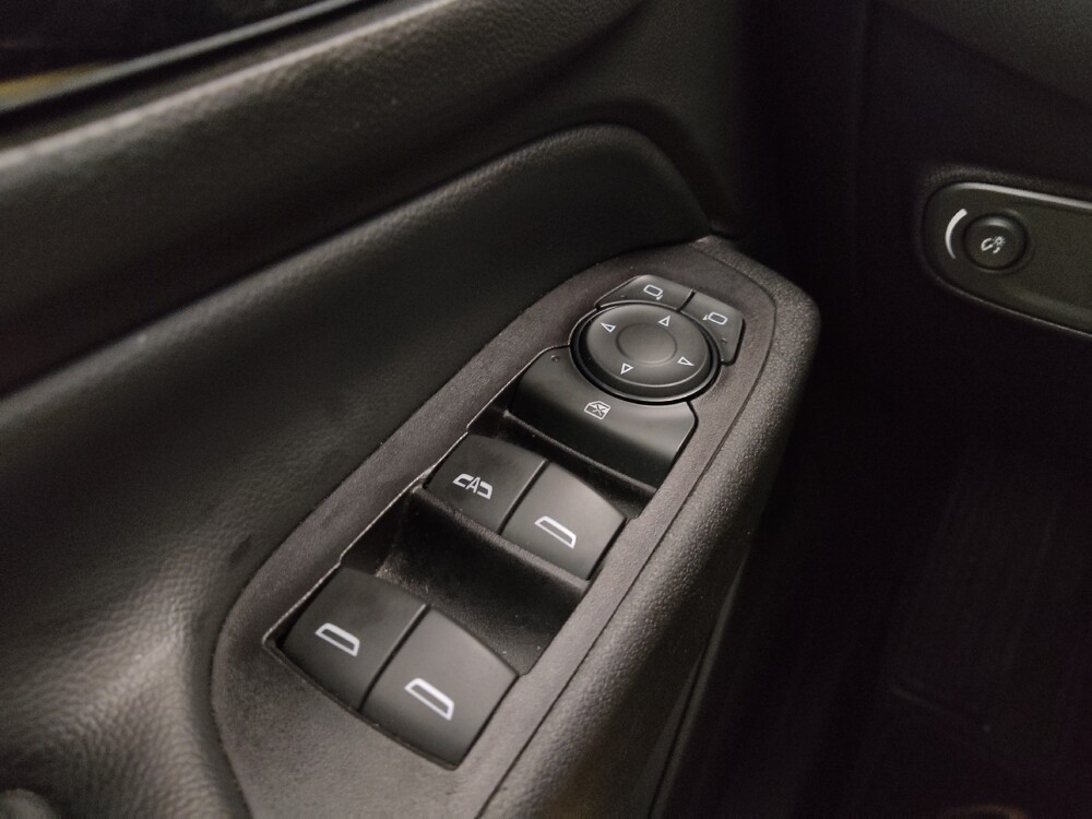 2018 Chevrolet Equinox in St. Louis, MO 63136 - 18120737 27